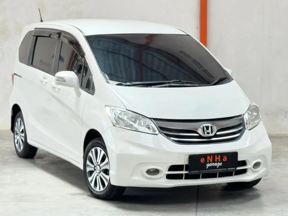 Dp 16JT.. Honda FREED E PSD 1.5 A/T 2013.. eNHa garage Semarang..