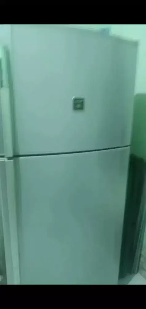 LEMARI ES SHARP 2 PINTU JUMBO