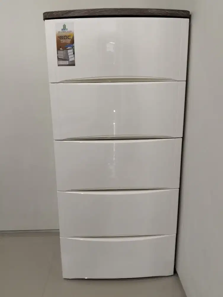 Jual rak susun merk olymplast 5 susun, mulus, bagus, like new