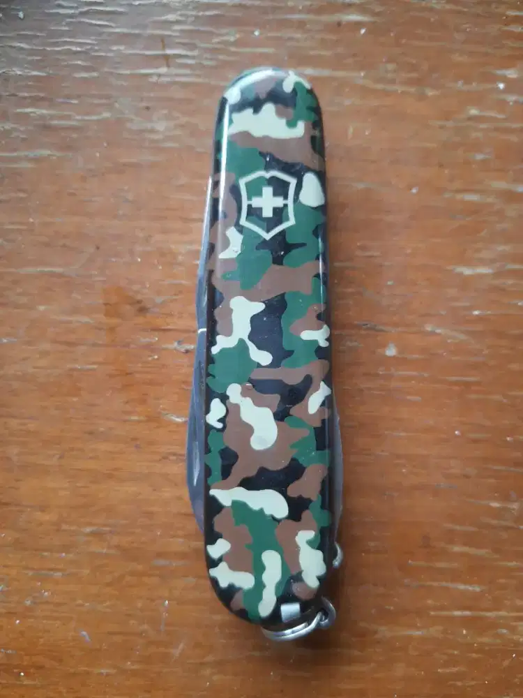 Dijual Victorinox Spartan Camo