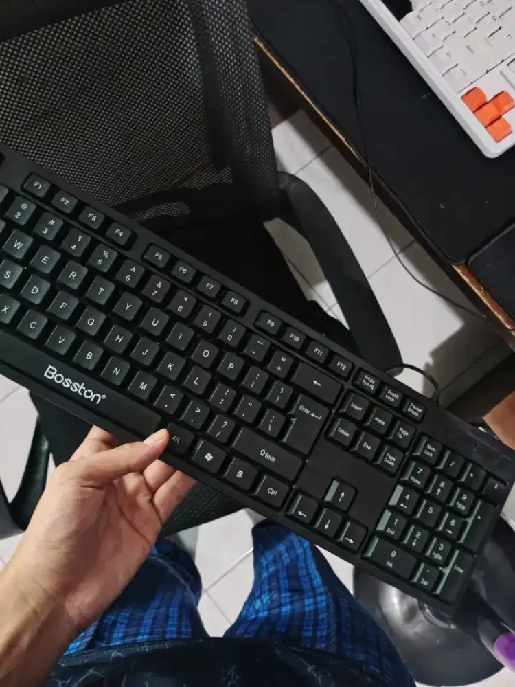 KEYBOARD BOOSTON