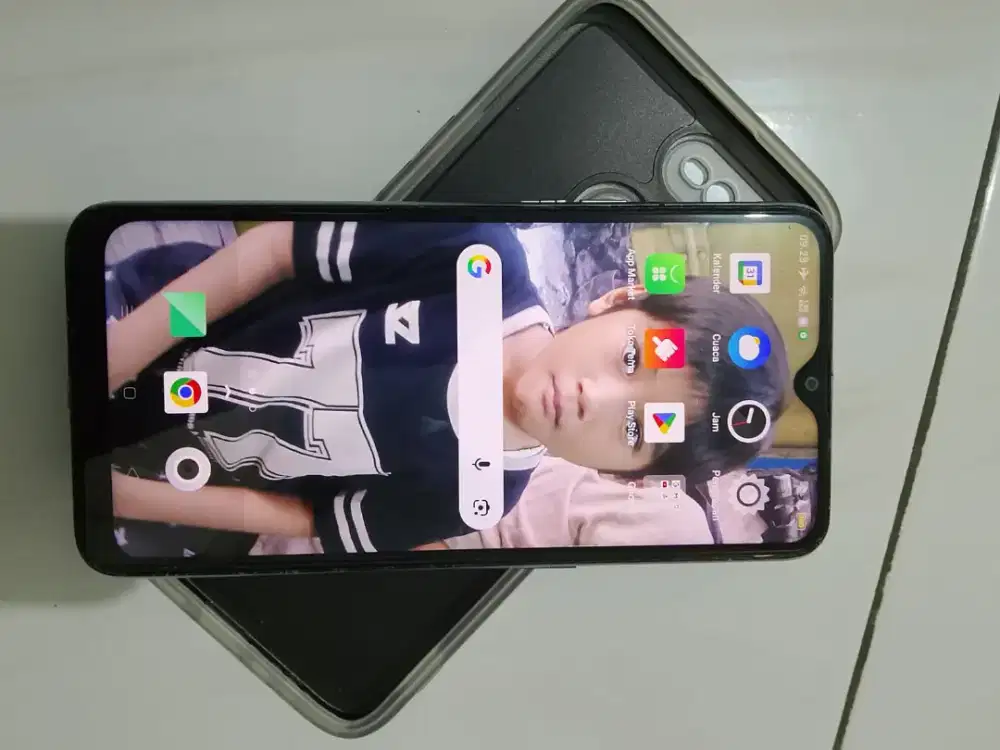 Oppo a12 ram 4/64 lcd mulus baru diganti .baterai badak