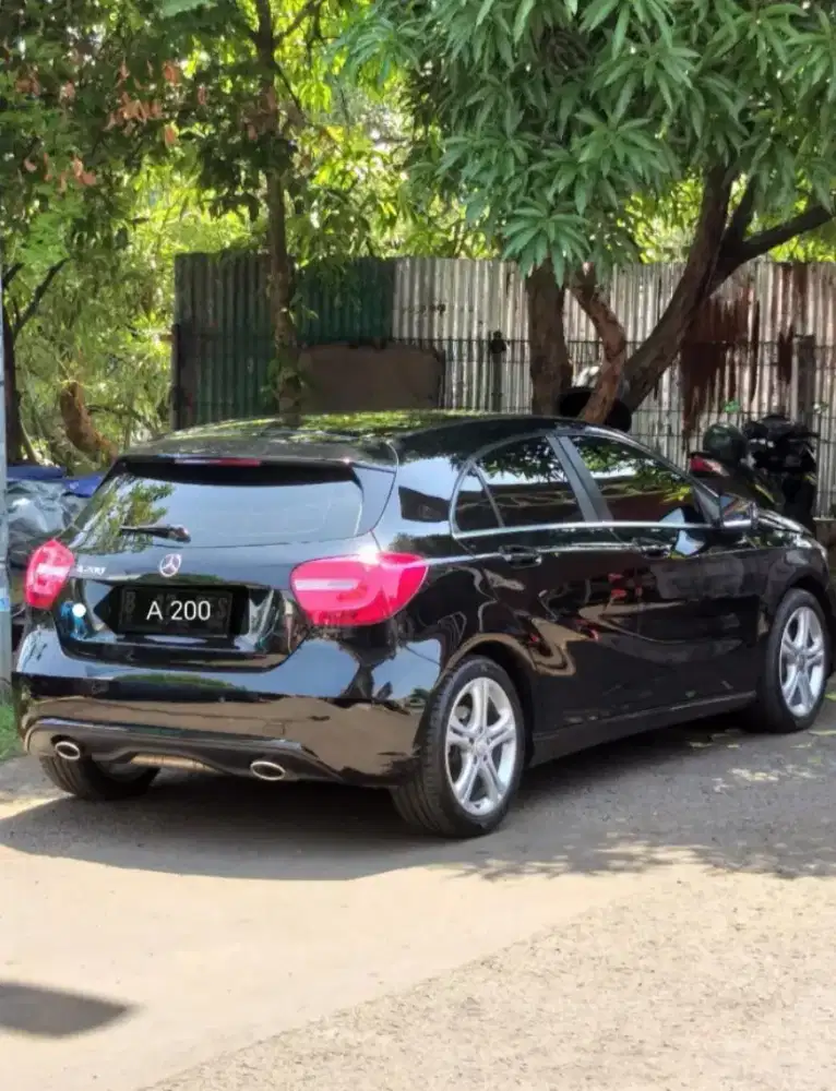 Mercy A200, 2014,  Hitam, Matic.