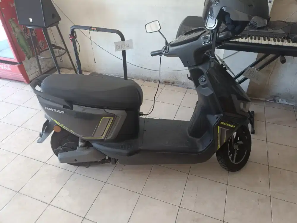 murah motor listrik united MT1500 dobel cakram bebas pajak tahunan