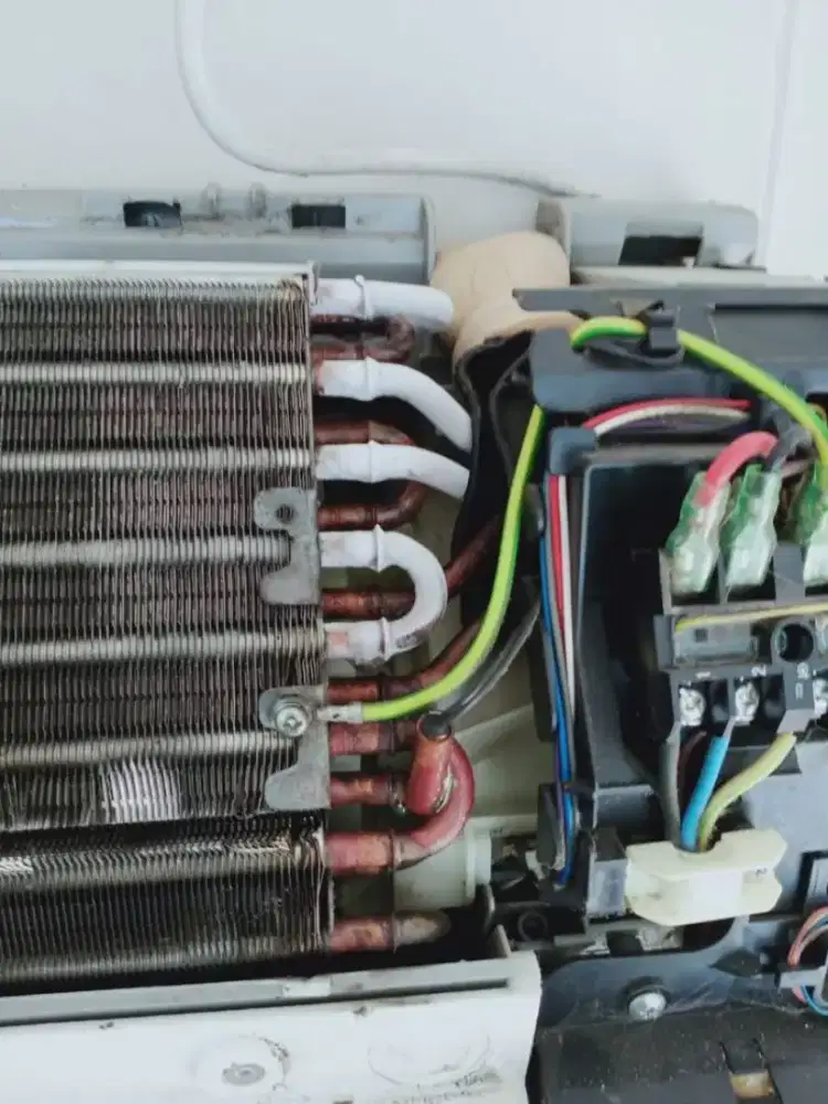 Jasa service AC panggilan bongkar pasang AC service kulkas jual beli