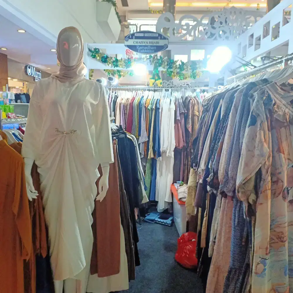 Lowongan pekerjaan karyawan toko perempuan