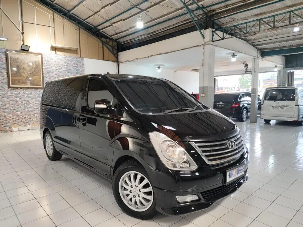 Hyundai H1 Royale Crdi 2.5 AT 2012 Diesel Terawat Siap Pakai