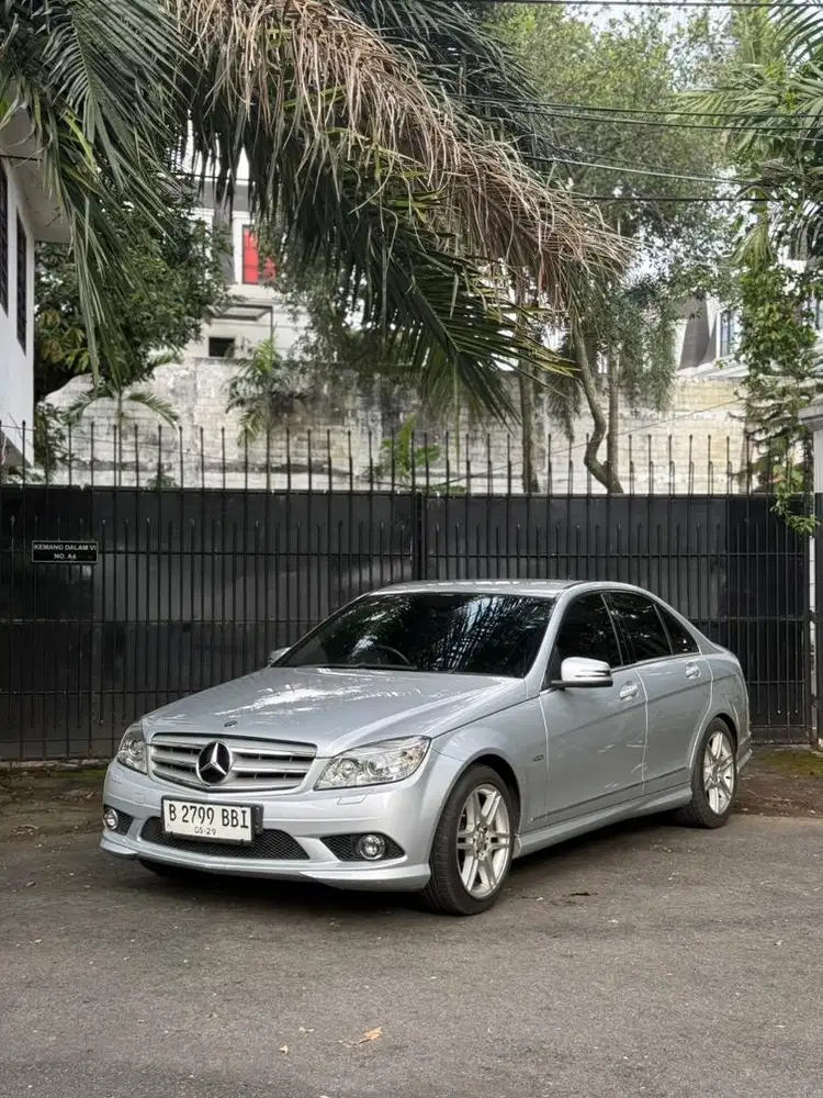 Merceds Benz Mercy W204 C280 AMG 2009 Low KM