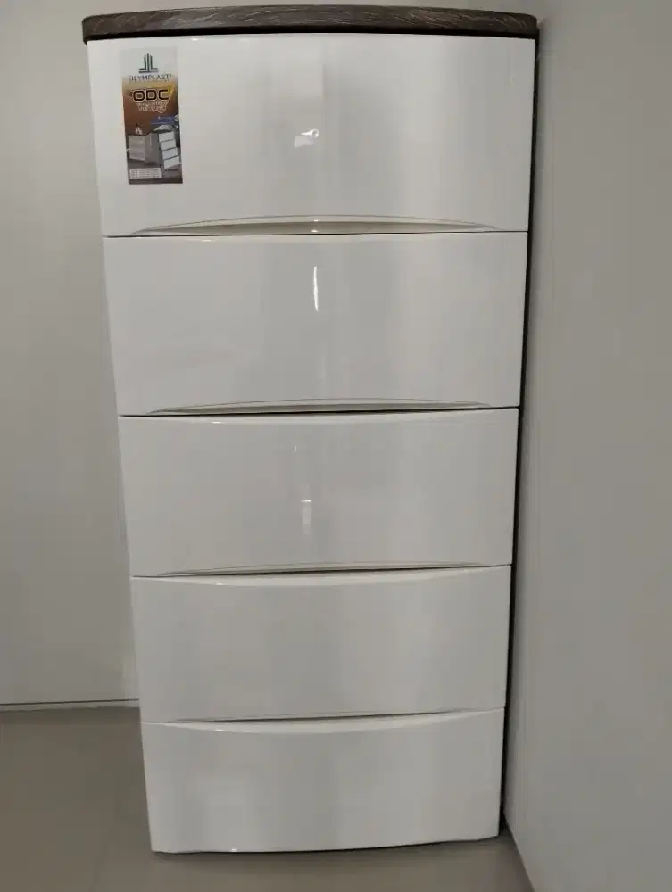 Jual rak susun 5 merk olymplast, mulus, like new, kondisi 99%