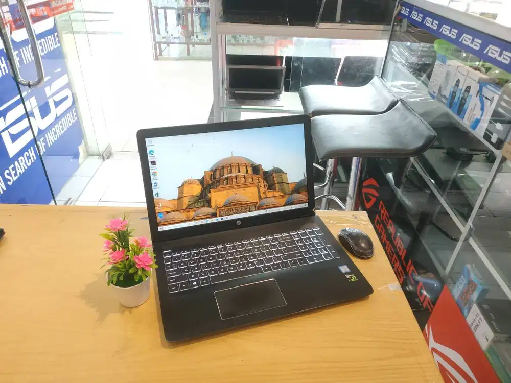 SALE LAPTOP HP PAVILION 15-CB092TX CORE i7 NVIDIA GEFORCE
