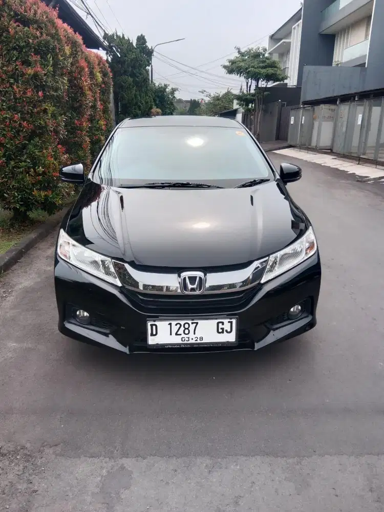 LowKm! Manual Honda City ES MT 2016 sedan hiu hitam bandung rs