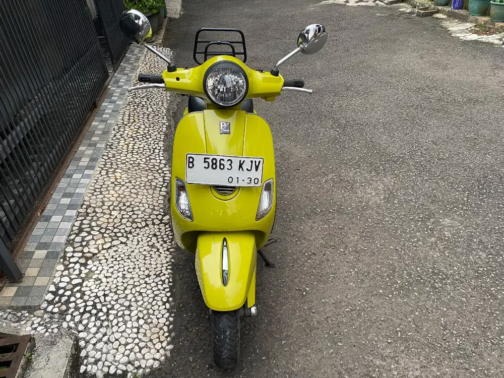 DIJUAL VESPA MATIC LX 150cc TAHUN 2012 2V