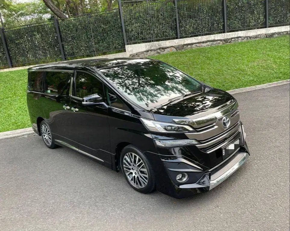 Toyota Vellfire G Limited 2017.