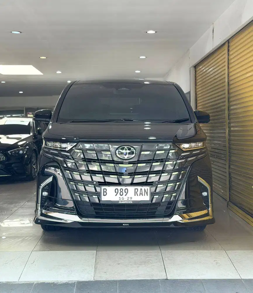 Toyota Alphard HRV Hybrid Modelista 2024 October Hitam Metalik Vieta