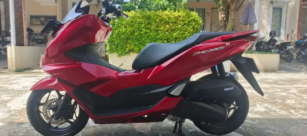 DI JUAL ATAU TT (TUKAR TAMBAH) MOTOR HONDA PCX 160 TAHUN 2023