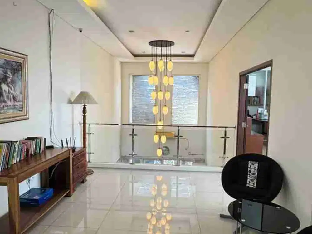 JUAL RUMAH CITRALAND UTAMA VILLA TAMAN TELAGA BAGUS SIAP HUNI MURAH LUAS 210 ADA 3 MASTER BEDROOM