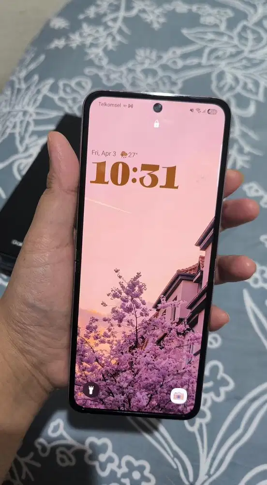 For Sale - Samsung Galaxy Flip 8/258Gb Lavender (Pemakaian Sendiri)