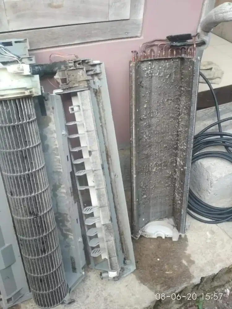 Service AC panggilan bongkar pasang AC service kulkas bergaransi