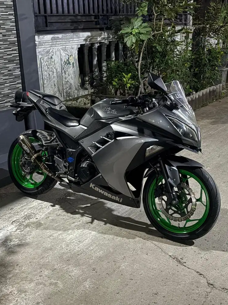 jual nih bu banget motor lama ga di pake pake mending jadiin duit