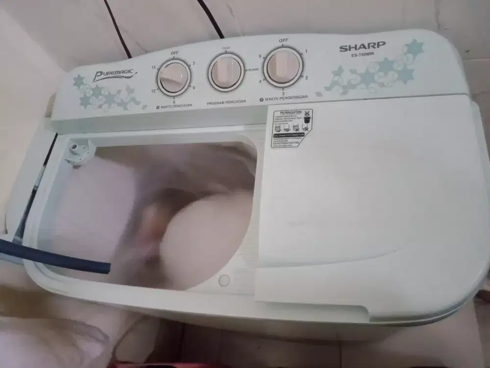 Mesin cuci 2 tabung sharp