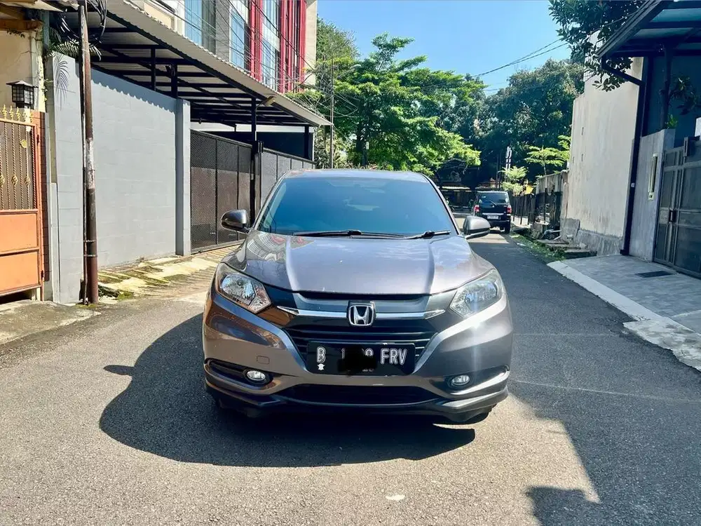 Honda HRV 1.5 S CVT AT 2016 - km rendah, service record, & harga cash