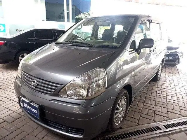 DP RENDAH Nissan Serena 2.0 Highway Star Bensin-AT 2005 8KLS