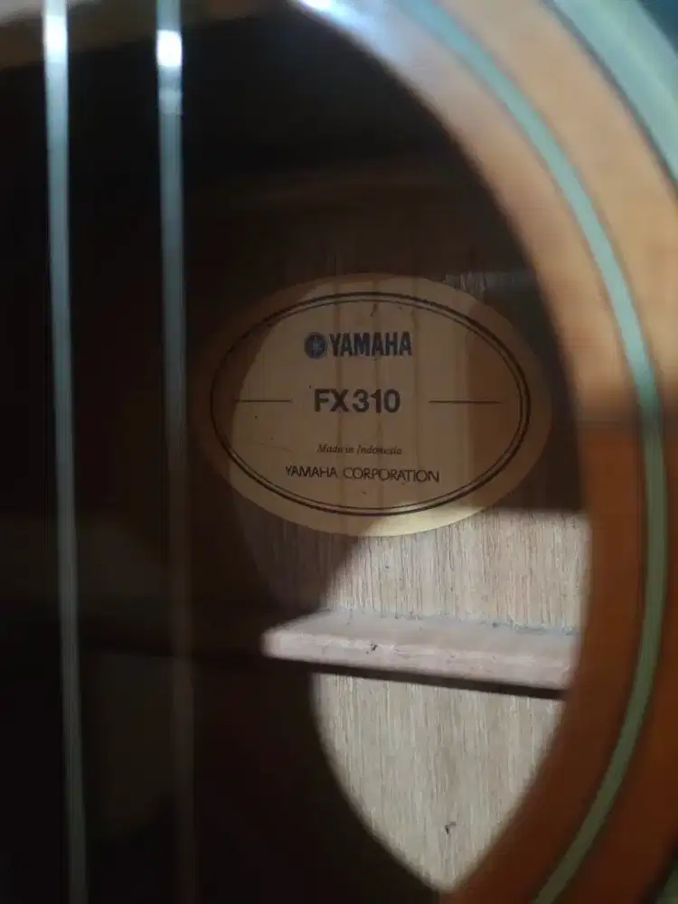 Yamaha FX310 akustik-elektrik