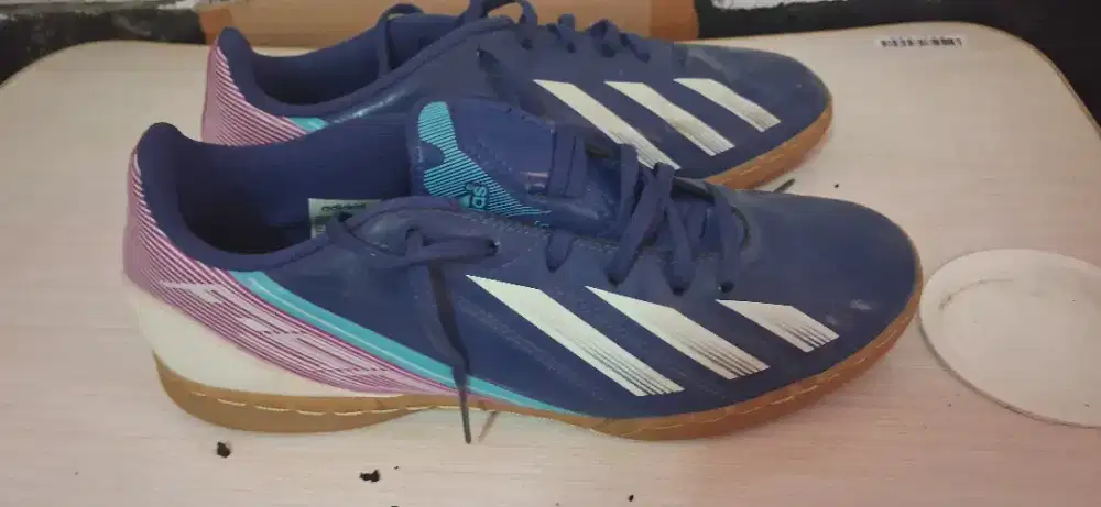 Sepatu futsal Nike no 40