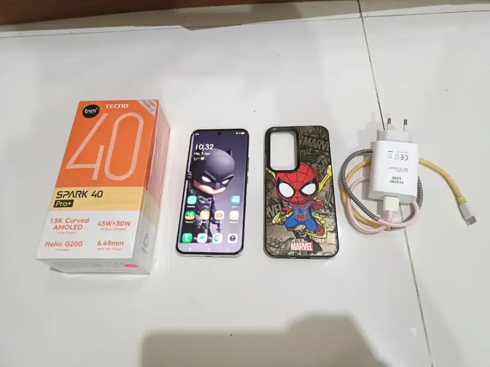 Tecno Spark 40 Pro Plus 8/256 White Gr. Resmi
