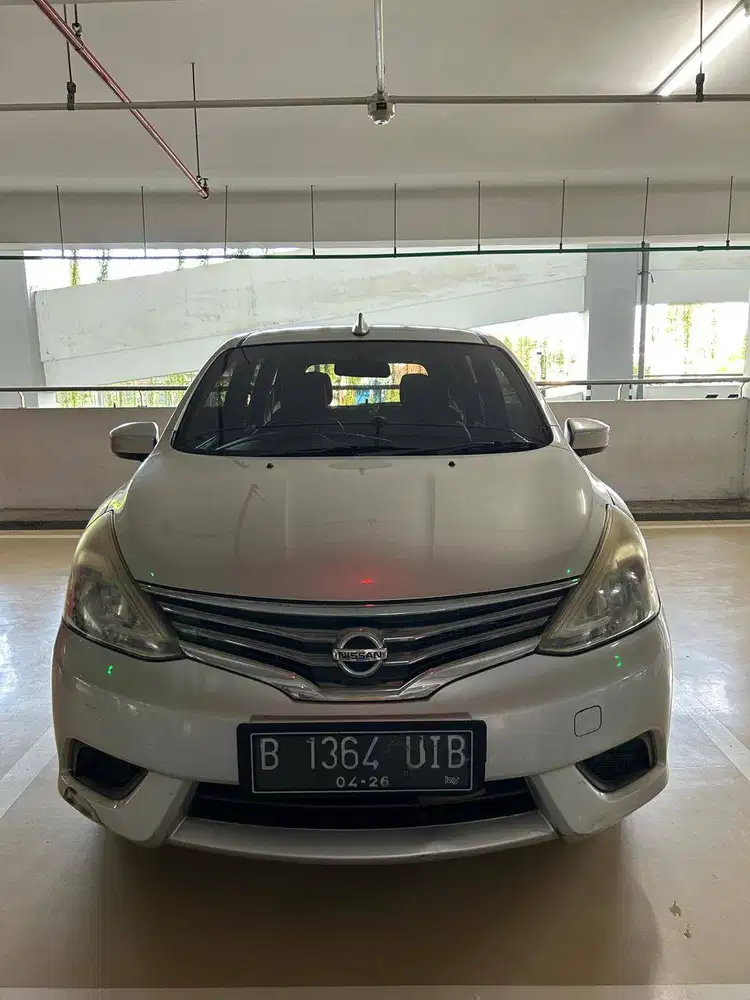 Nissan Grand Livina SV M/T Tahun 2016