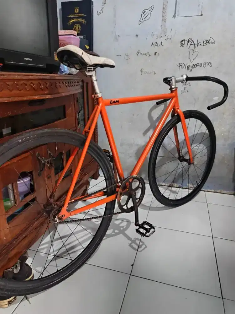 Sepeda Fixie Basic Airwalk