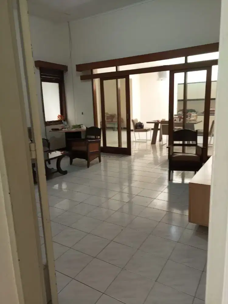 Rumah Hitung Tanah di Sayap Pasirkaliki Bandung