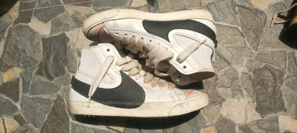 Sepatu Nike blazer jumbo dan air jordan