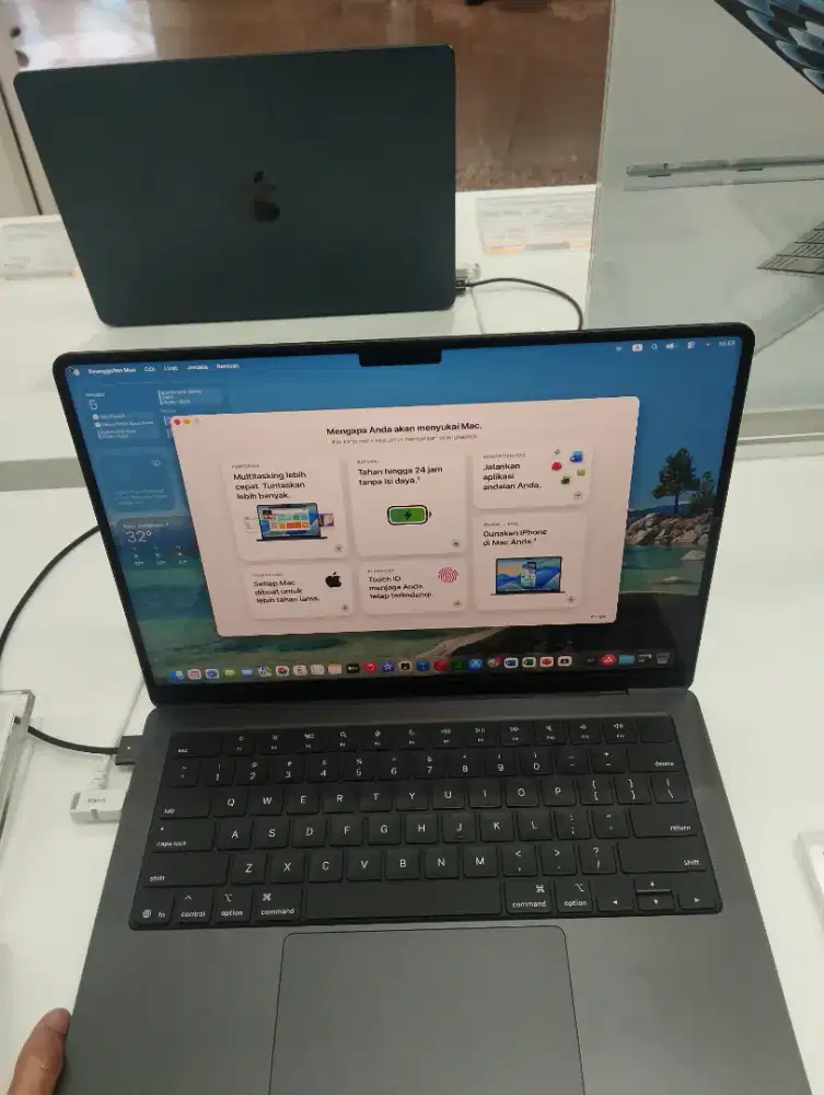 MACBOOK PRO M5 14 INCH 16 512