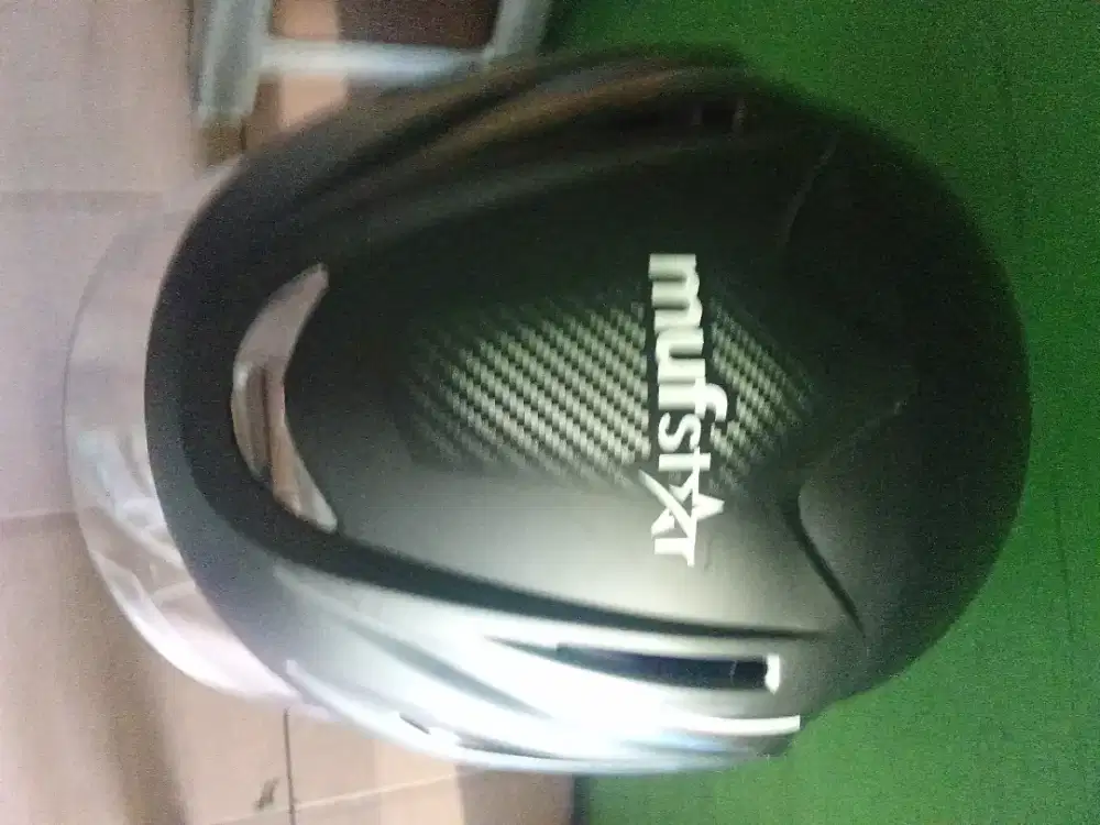 Helm pelindung kepala dapat dari hadiah
