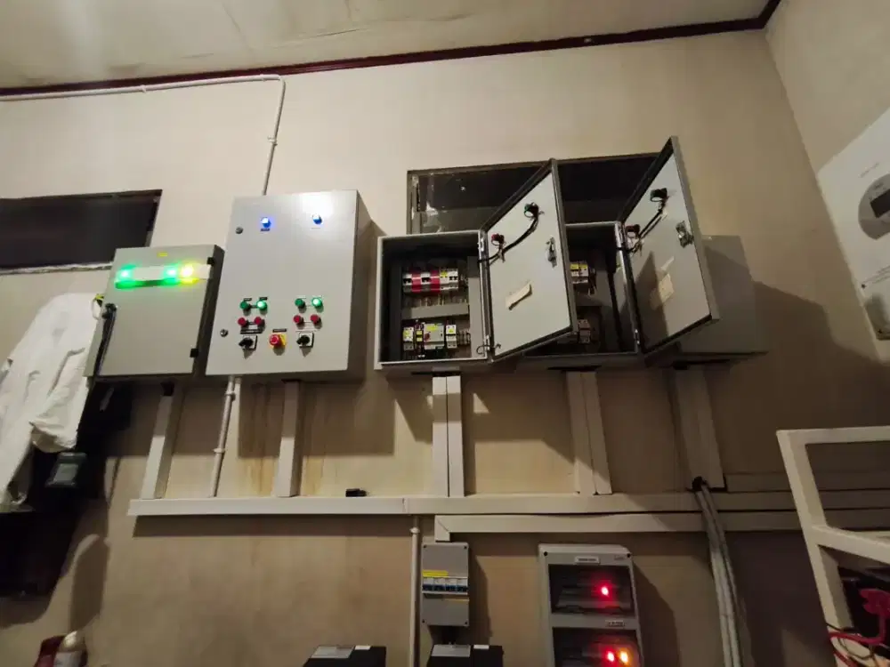 Tukang listrik panggilan