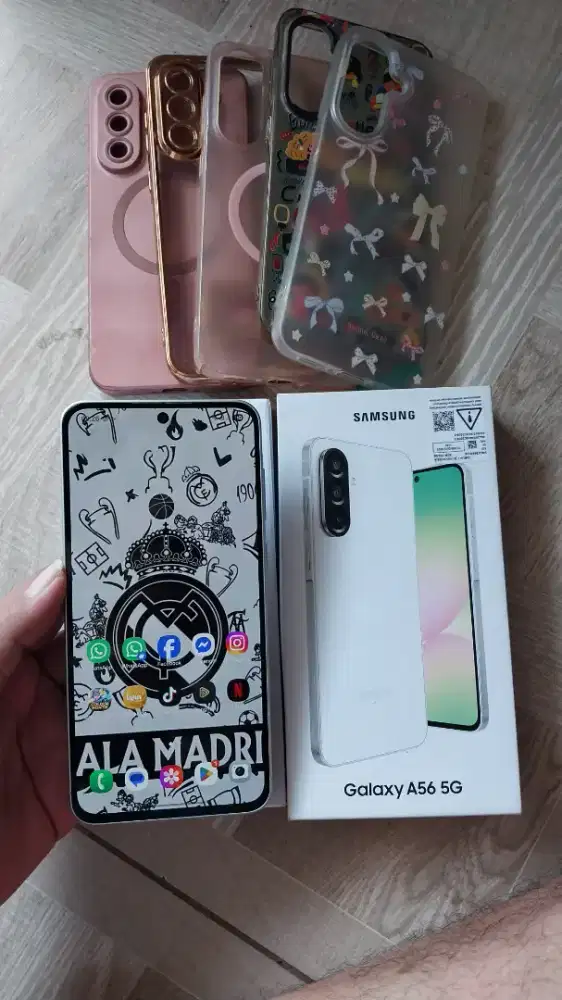 Samsung A56 5G 8/256 fullset sampai nota mulus garansi on sampe juli
