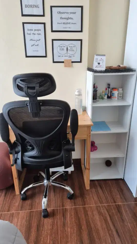 Jual Kursi , Meja dan Rak SECOND