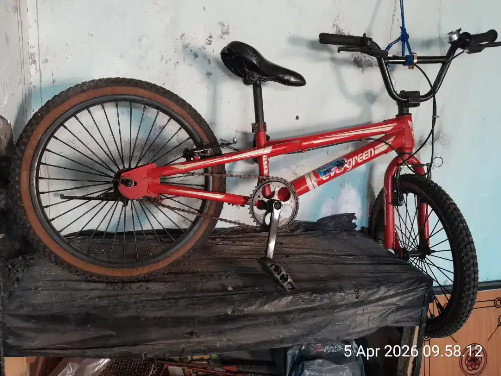 Sepeda BMX 20
