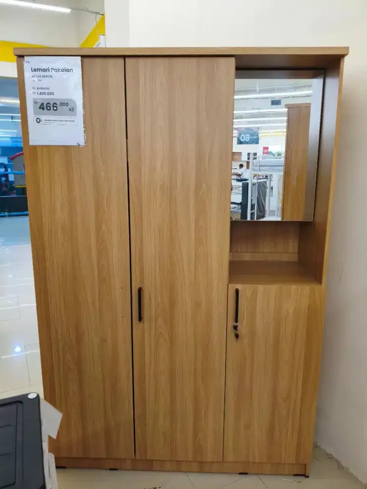 Selma Maja Lemari Pakaian 3 Pintu + Cermin – Luas & Elega