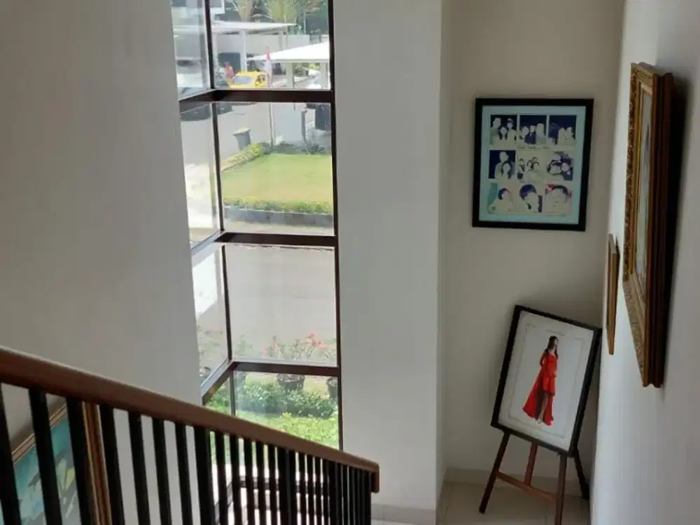 Di jual rumah hoek 2 lantai di cluster asera one south harapan indah bekasi barat