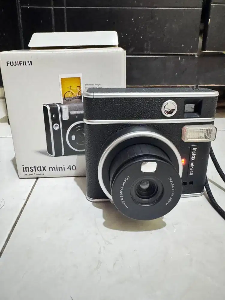 instax mini 40 instant camera