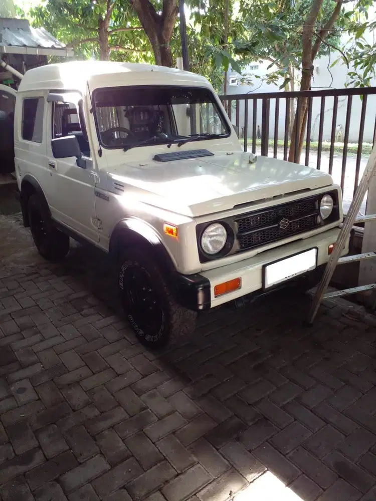 Jeep Suzuki Katana 4x2  1991  MT