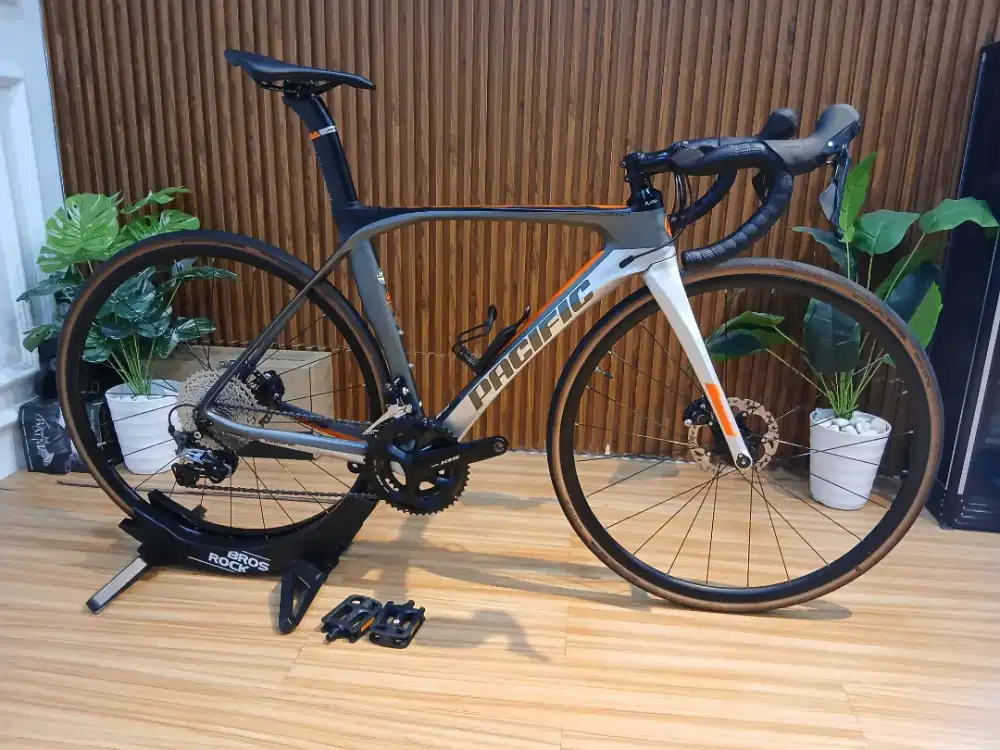 ROADBIKE PACIFIC WHIZZ 7 HIDROLIS DISCBRAKE