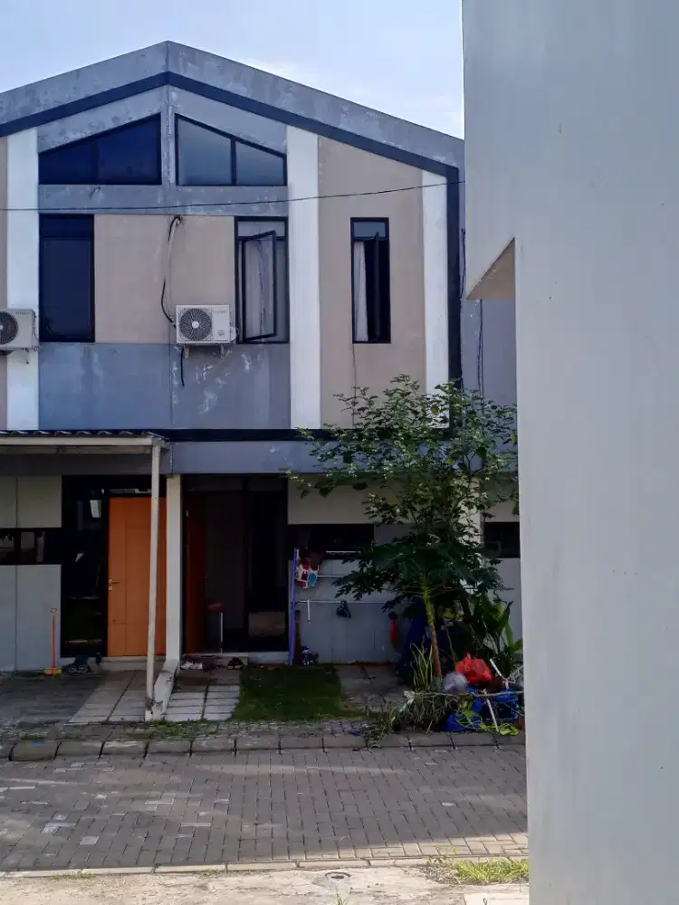Sewa rumah perum Rotterdam blok i no 3