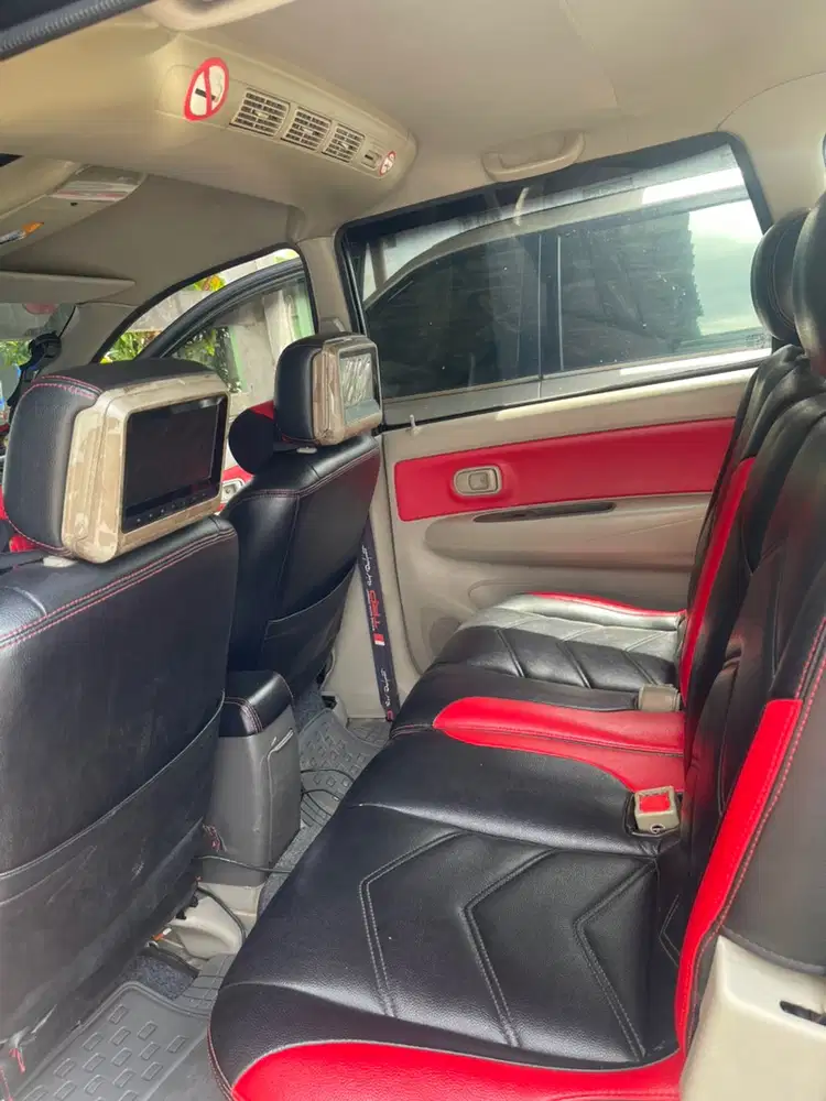 Toyota Avanza 2010 Bensin at