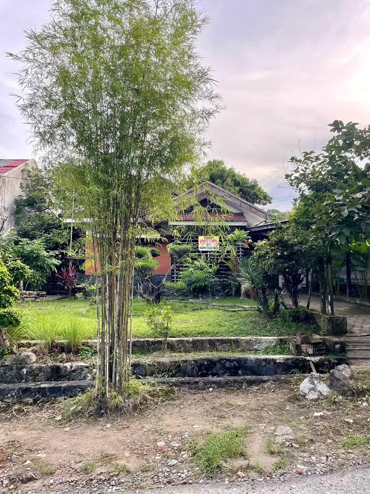 DIJUAL RUMAH DENGAN HALAMAN LUAS, BALIKPAPAN KOTA