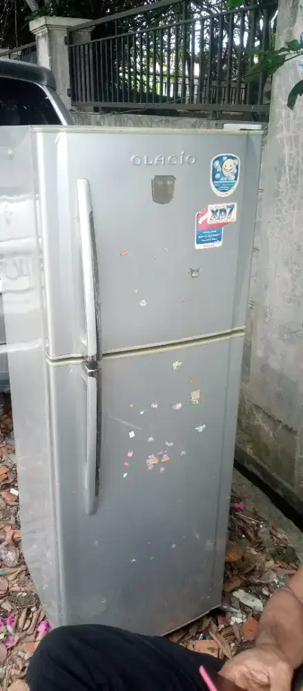 Kulkas GLACIO 2 pintu