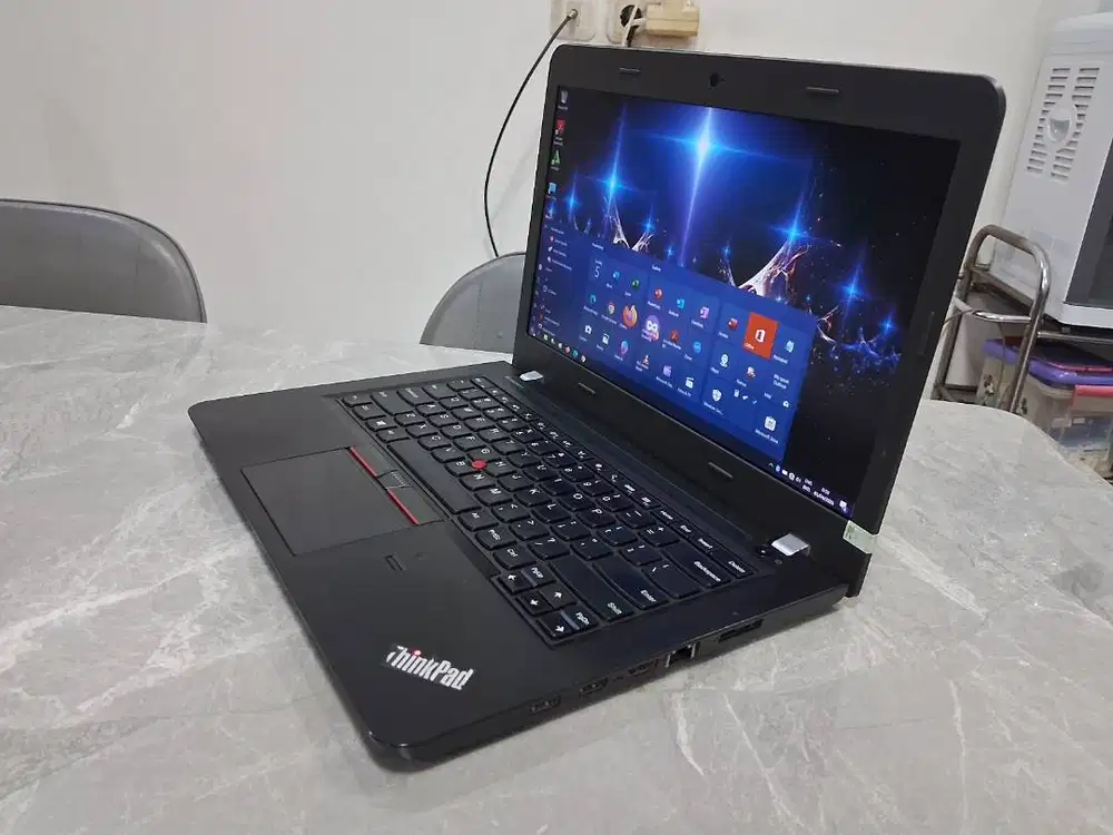 Laptop LENOVO i5 8GB 128GB FULL HD Win ORI ThinkPad Slim Garansi