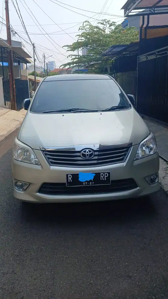 Jual Mobil Kijang Innova